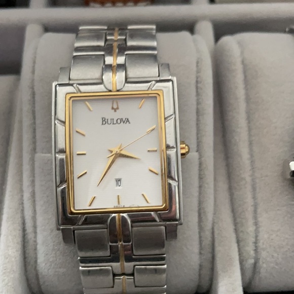 10 watches and watch case. - Picture 10 of 11